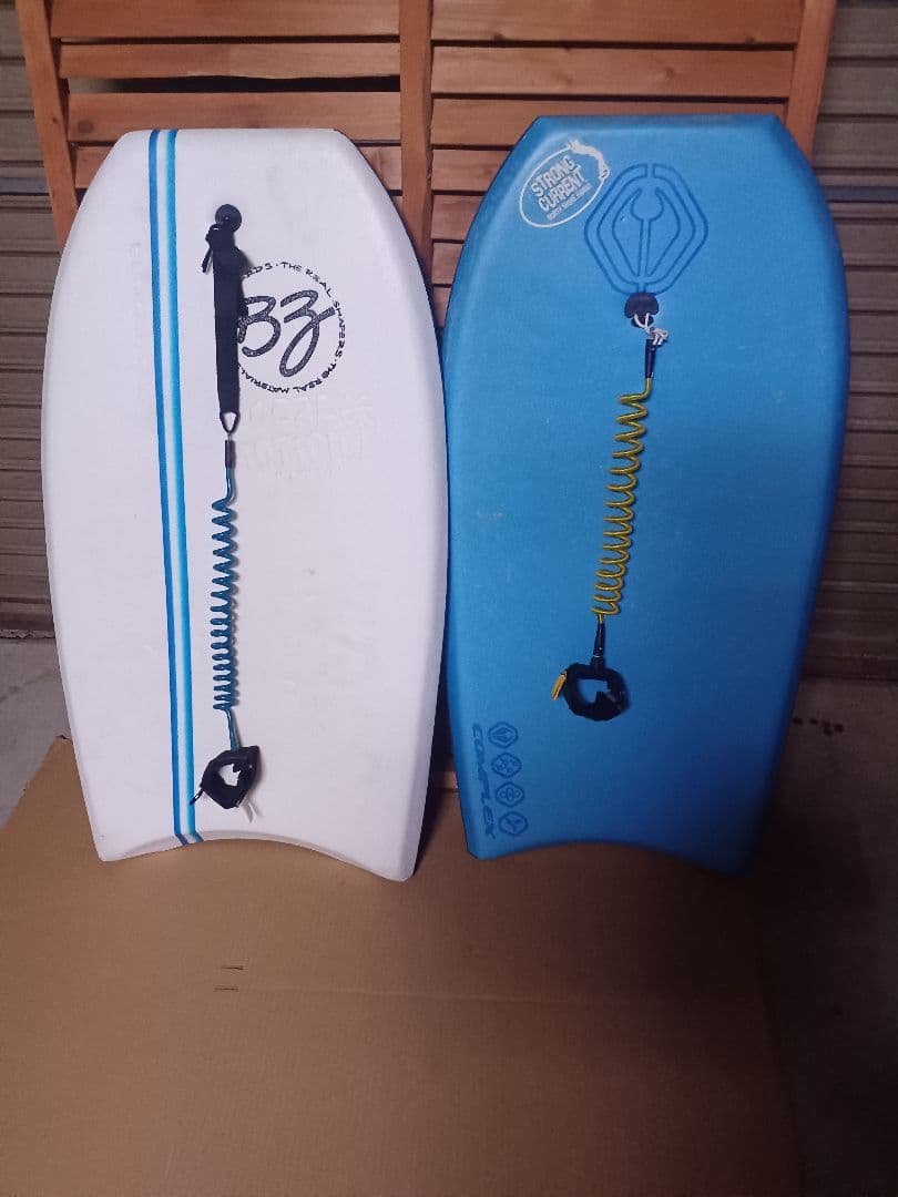 KAKAです。　　　　　　　ボディボード 2枚セット カラフル