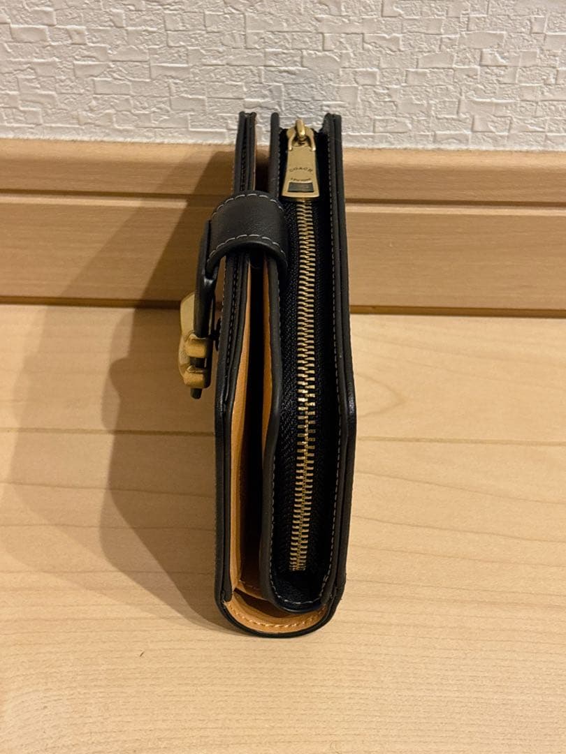 【大人気商品】COACH コーチ タビーミディアムウォレット　黒色