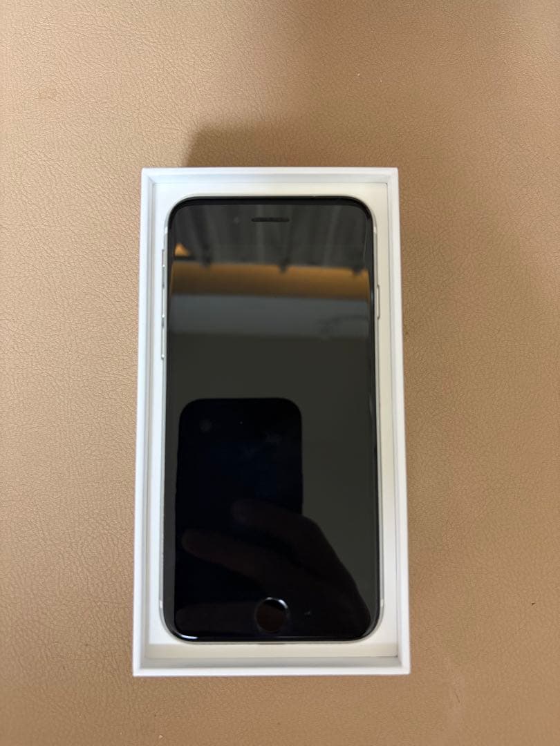 【2/11 （水）まで】Apple iPhone SE (第2世代) ホワイト