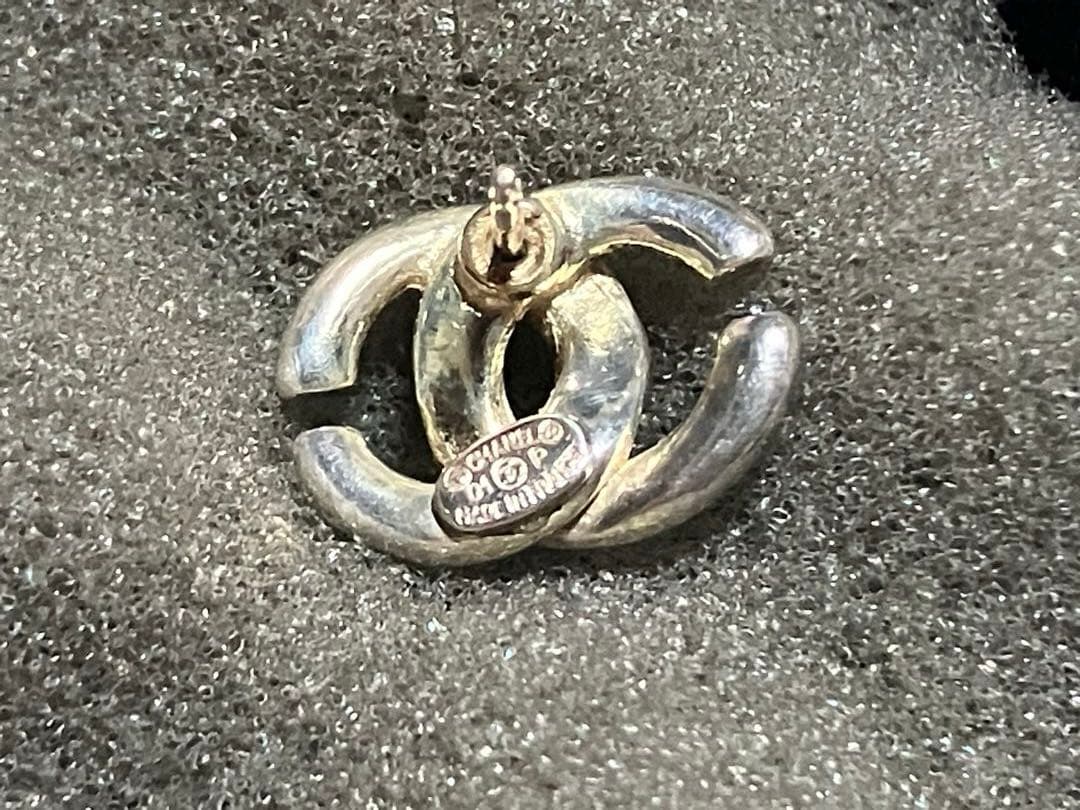 【CHANEL】　シルバーピアス