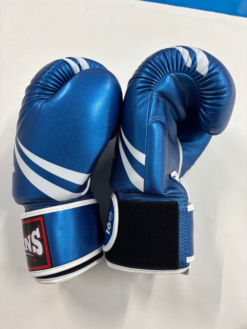 TWINS ボクシンググローブ 16oz PUレザー　メタリックブルー