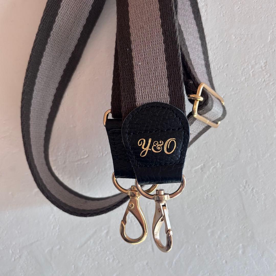 【YOUNG&OLSEN】 別注ストラップ付きHELLOバッグ