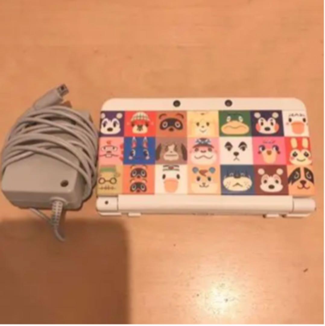ニンテンドー 任天堂  3DS とびだせどうぶつの森 本体