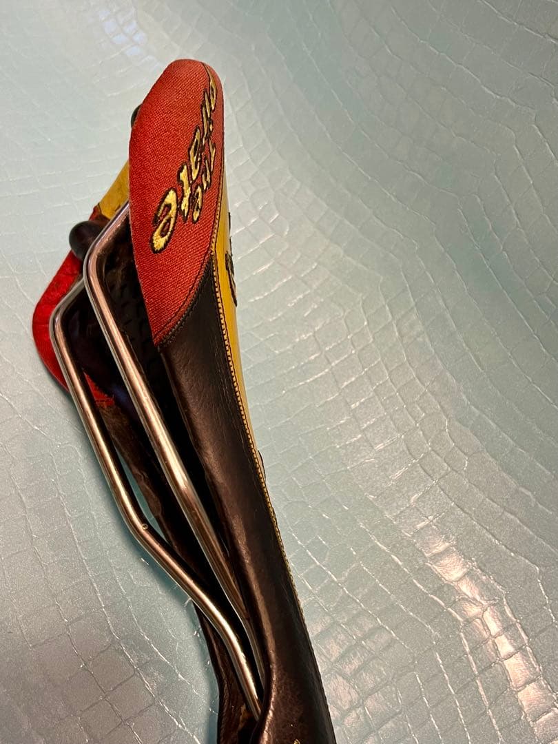 Marc Pantoja 海賊デザイン パンターニサドル