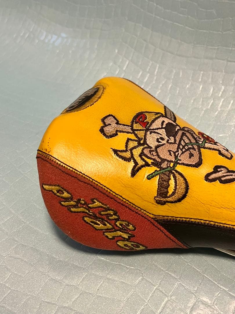 Marc Pantoja 海賊デザイン パンターニサドル