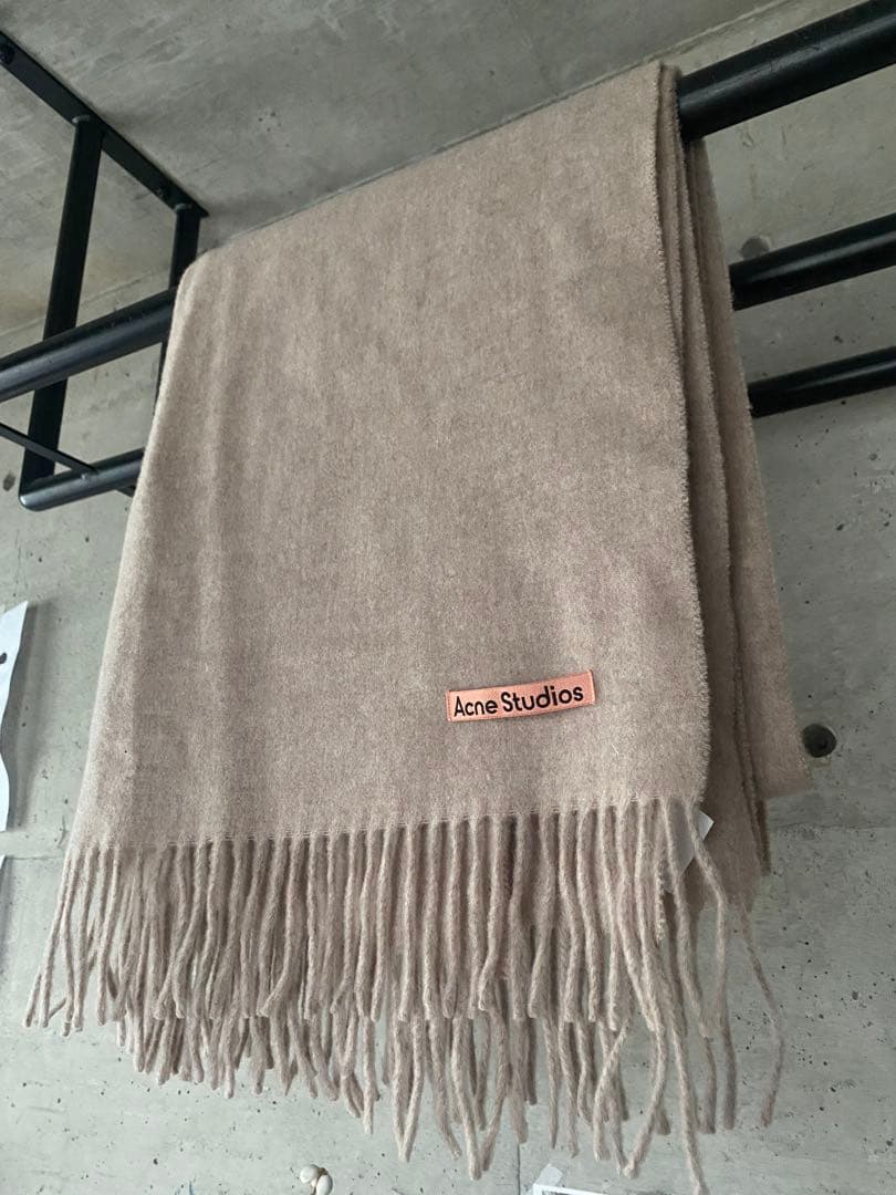 acnestudios マフラー