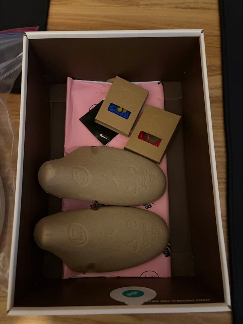 靴 Travis Scott Nike Air Jordan 1 Canary