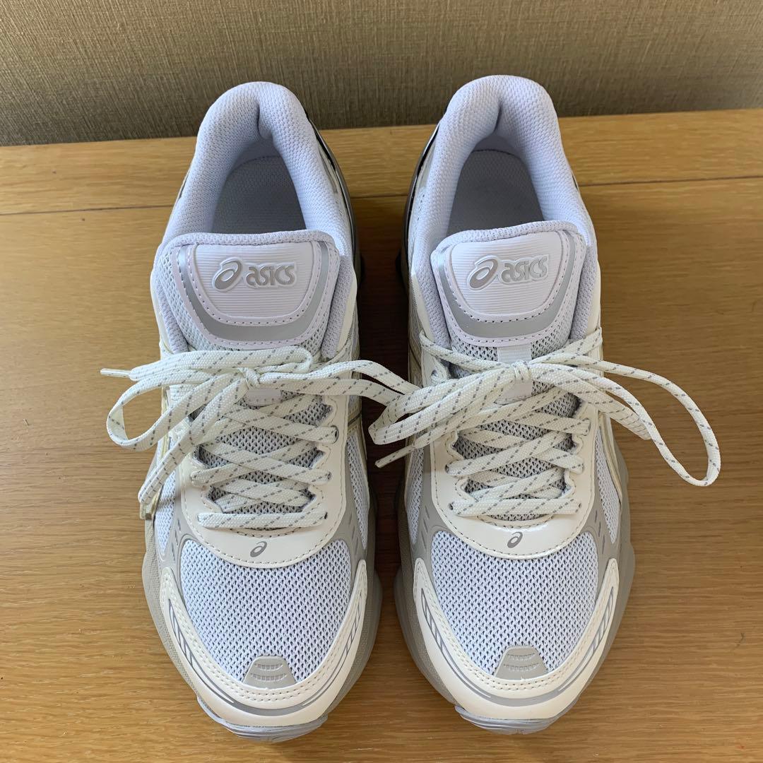 アシックス　GEL-KINETIC FLUENT⭐️