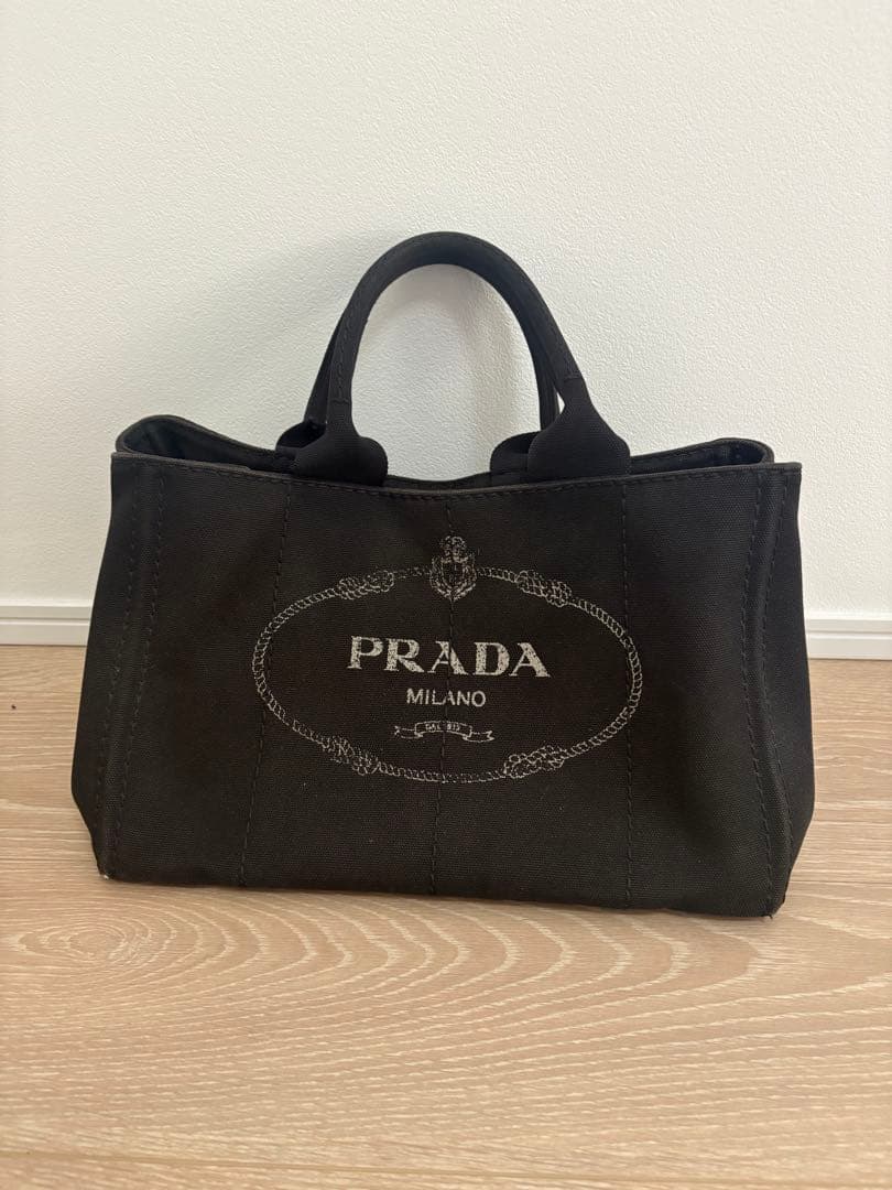 PRADA カナパ　ブラック トートバッグ
