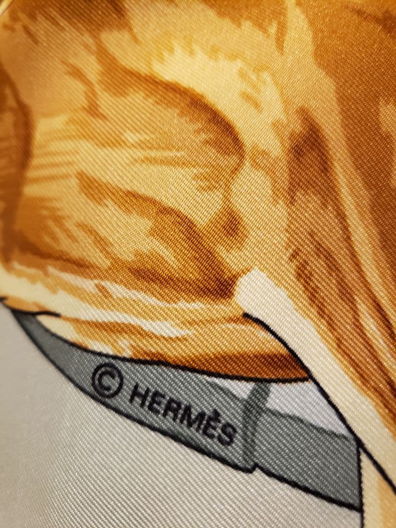 【極美品】HERMES　カレ90 ～バルトルディの泉～ グレイッシュブルー