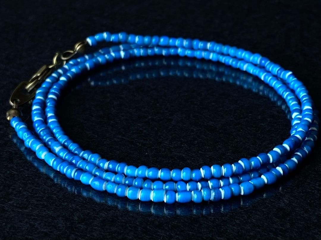 ヴェネチア産　アンティーク　ホワイトハーツ　青