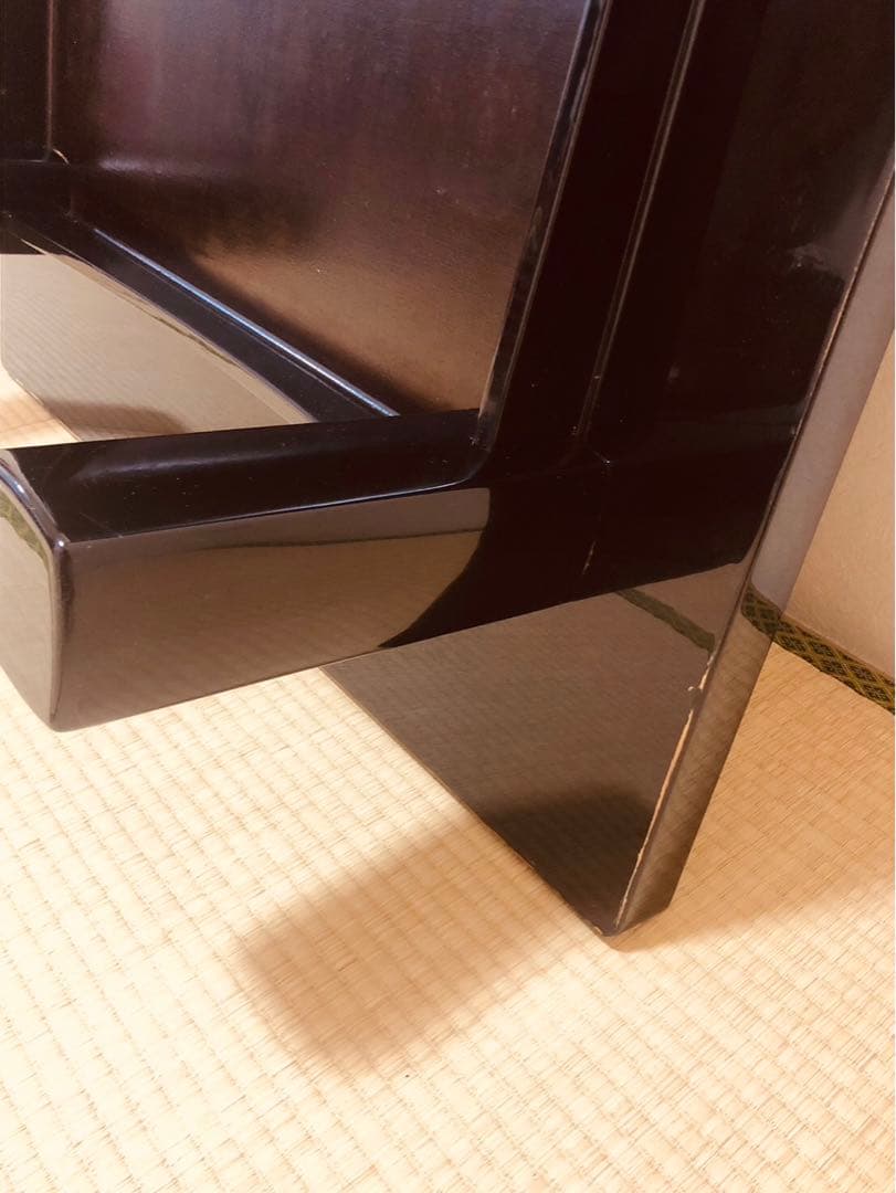 【説明文必須】輪島塗で中々出会えないの茶棚と座卓　対のセットです