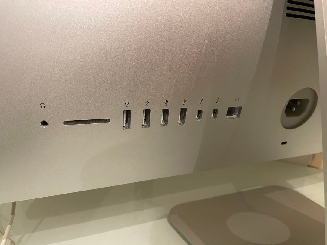 Apple iMac 購入時の梱包のまま