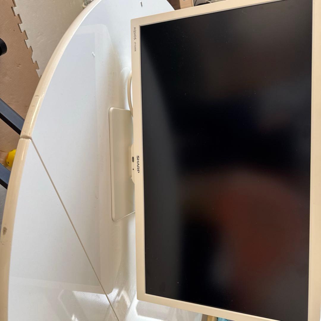 2021年製 テレビ　AQUOS 型番　2T-C22AD 22型