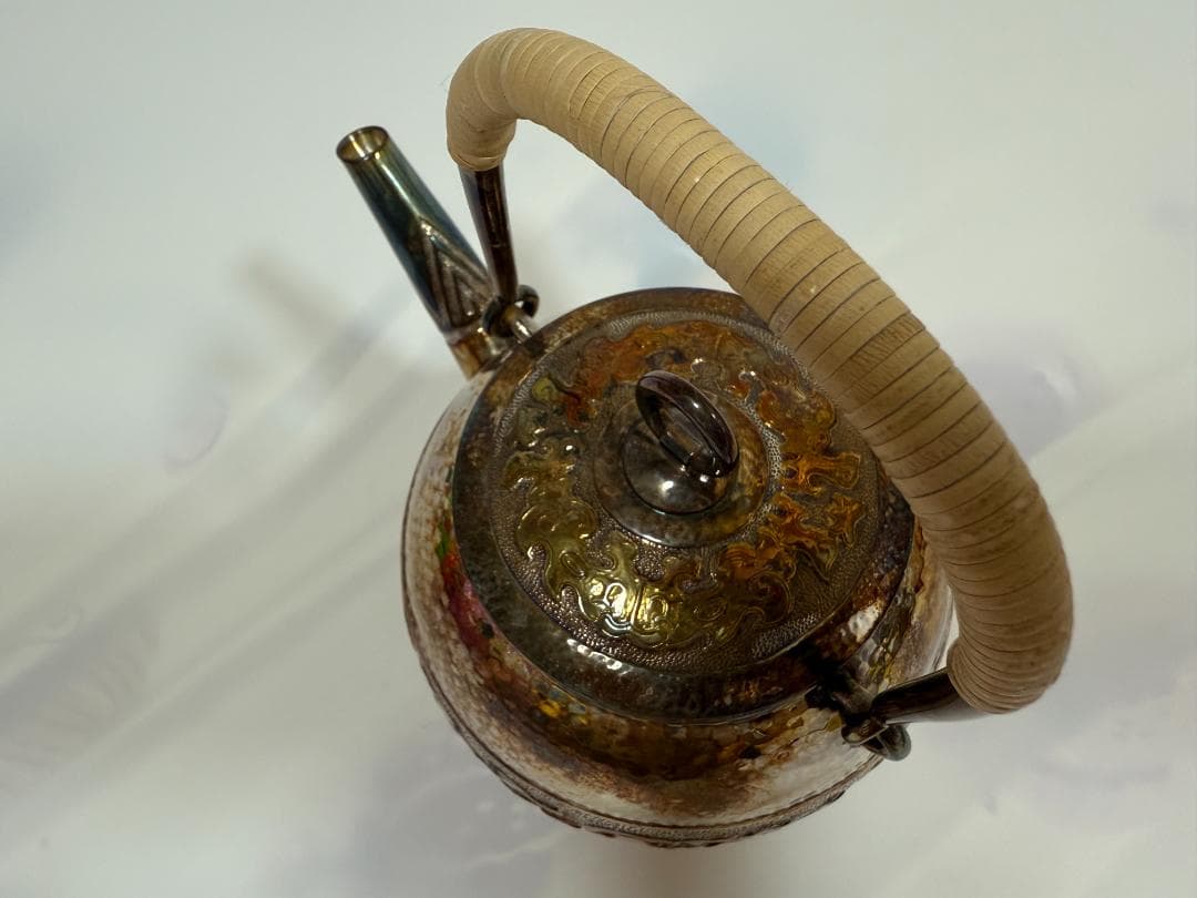 KD 純銀製 饕餮文様 砲口 鎚目打 湯沸 銀瓶 煎茶道具