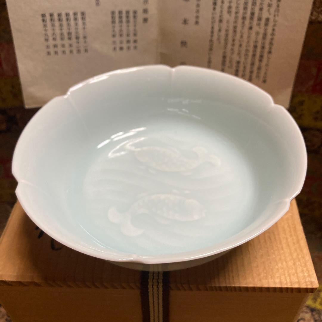 人間国宝　塚本快示　快山窯　青白磁双魚文輪花小鉢5枚銘々皿　未使用桐箱　作陶歴付