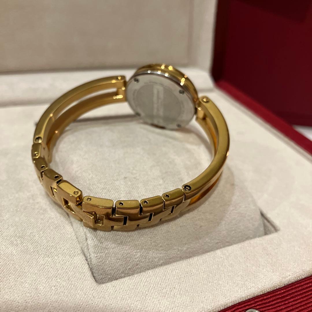 フェラガモ　レディース　腕時計