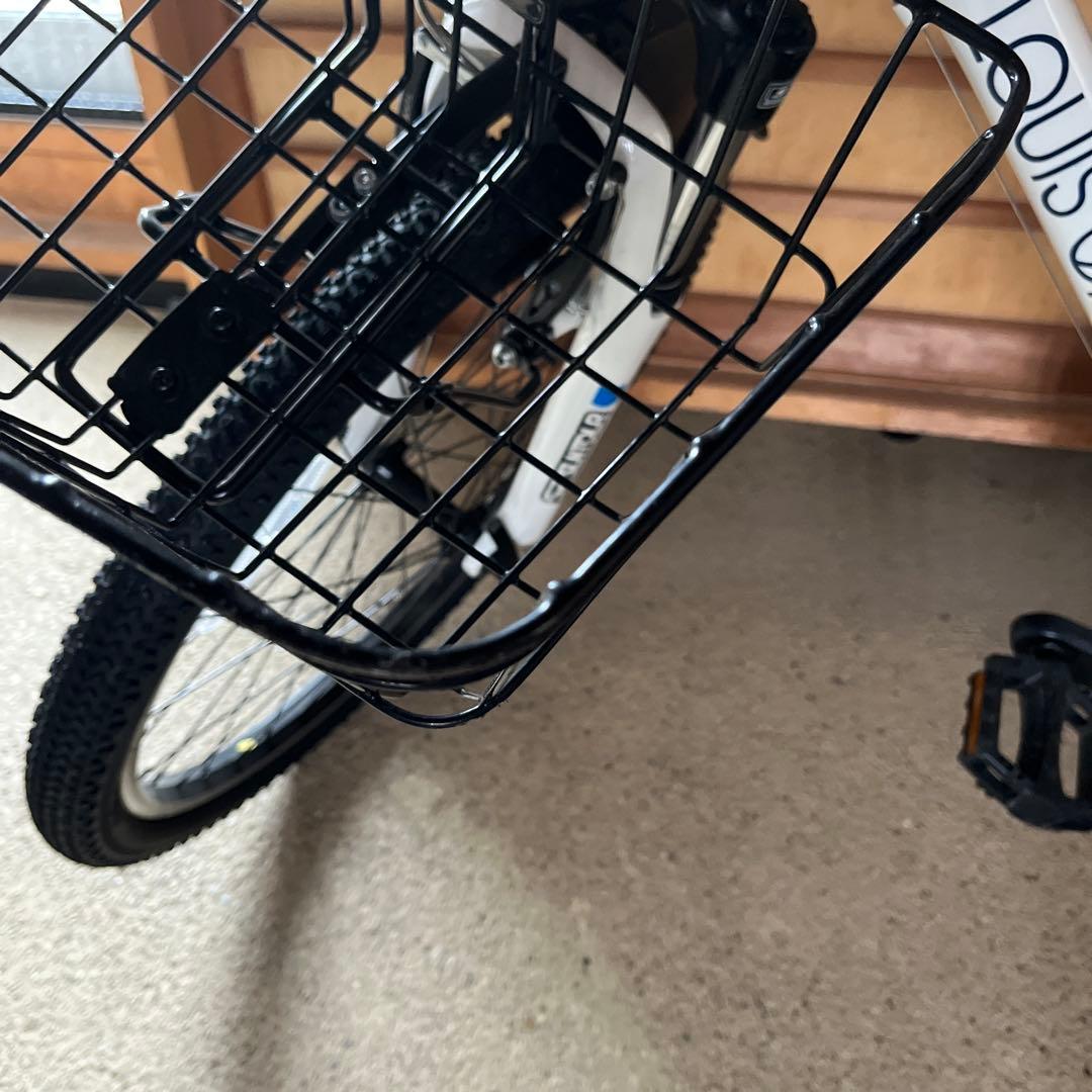 直接引取価格　LOUIS GARNEAU 子供用自転車 ホワイト 前カゴ付き