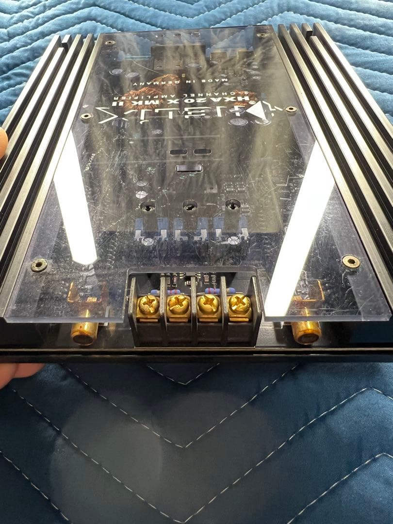 Helix HXA 20 X MK II 2チャンネルアンプ