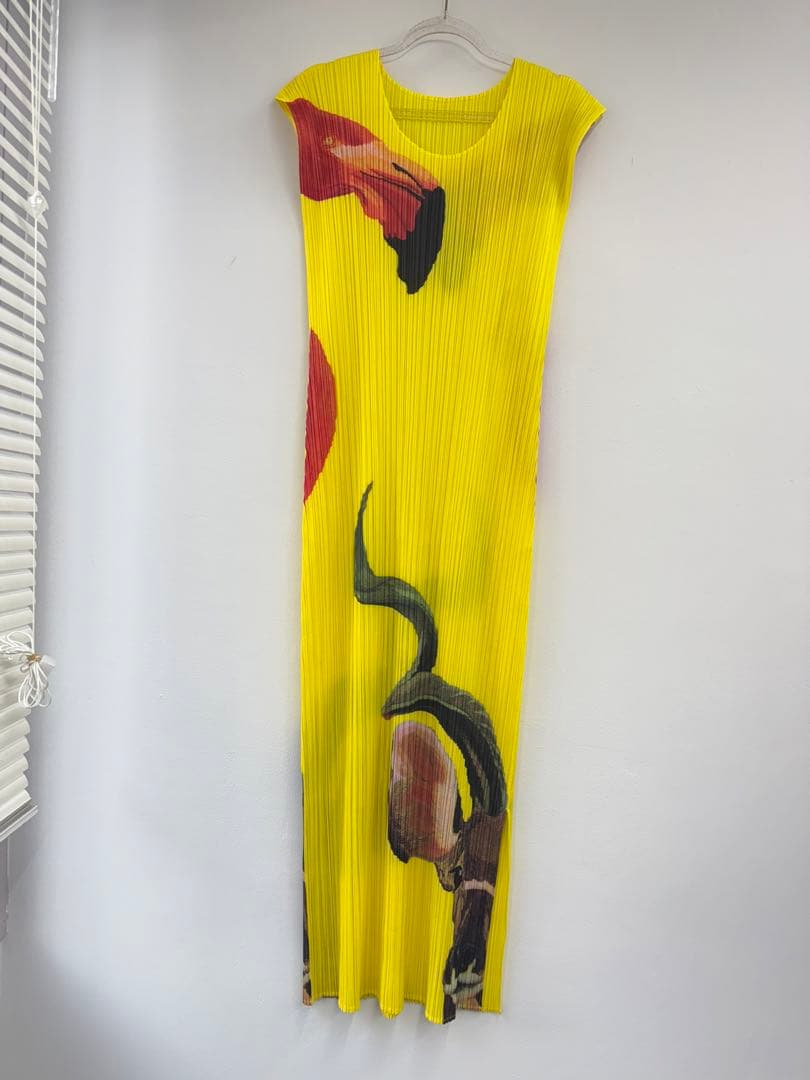 極美品ISSEY MIYAKE プリーツ フラミンゴ柄 ワンピース