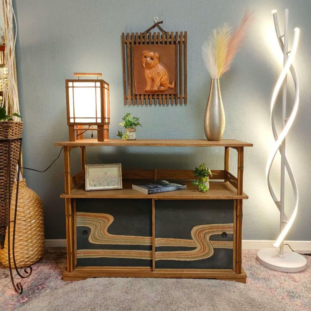 和モダン 飾り棚 サイドボード 昭和レトロ 流水文様 布張り 引き戸