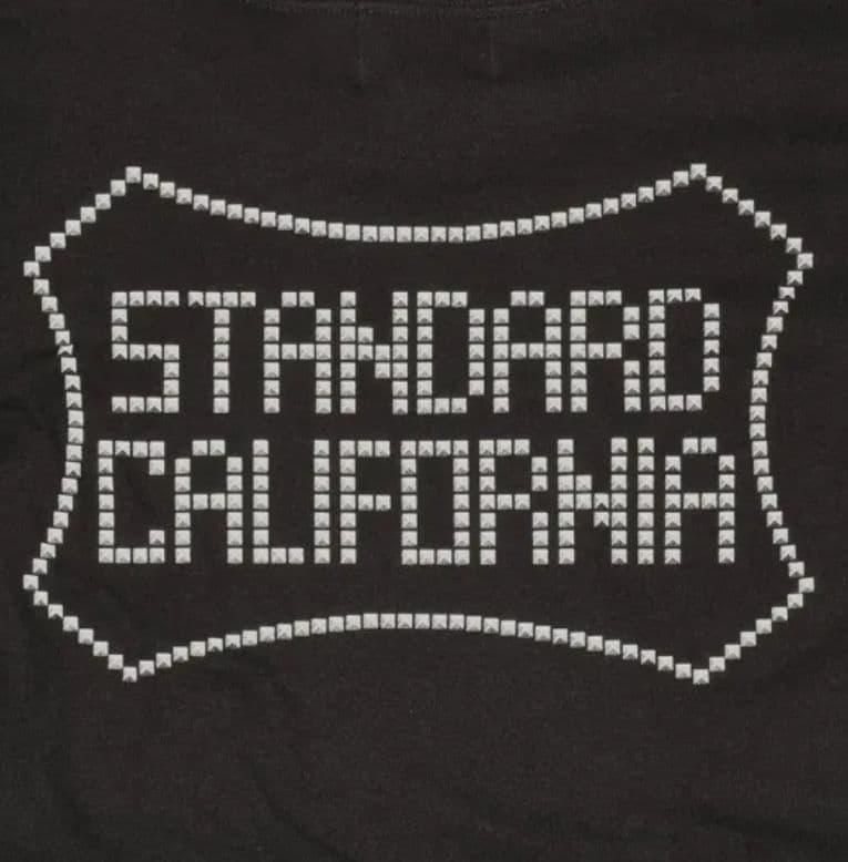 HTC × STANDARD CALIFORNIA LOGO T BLACK