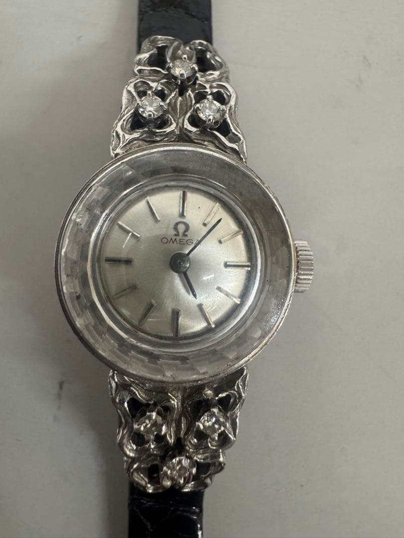 オメガ　腕時計　カットガラス　ダイヤ6p プラチナ　レディース手巻き