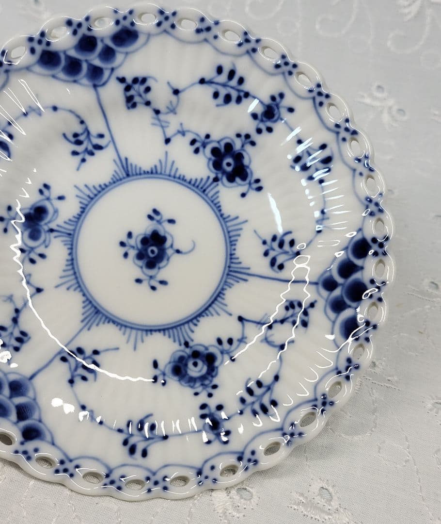 未使用✨レア✨ロイヤルコペンハーゲン ブルーフルーテッド フルレース 豆皿 小皿