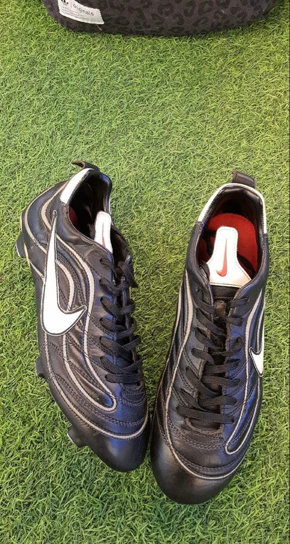 ナイキ マーキュリー サッカーシューズ 初代モデル