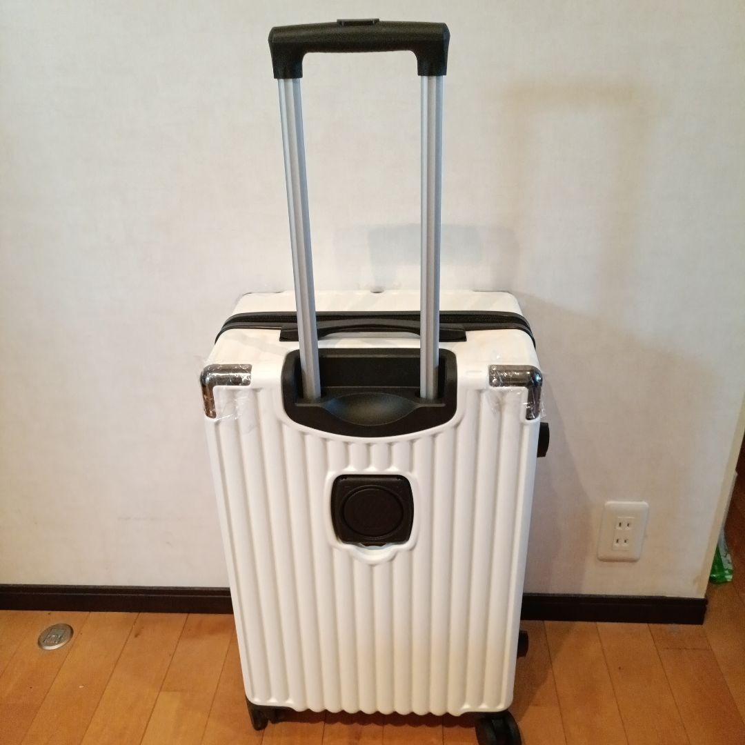 【新品未使用】スーツケース　ホワイト　キャリーケース TSAロック付き　Мサイズ