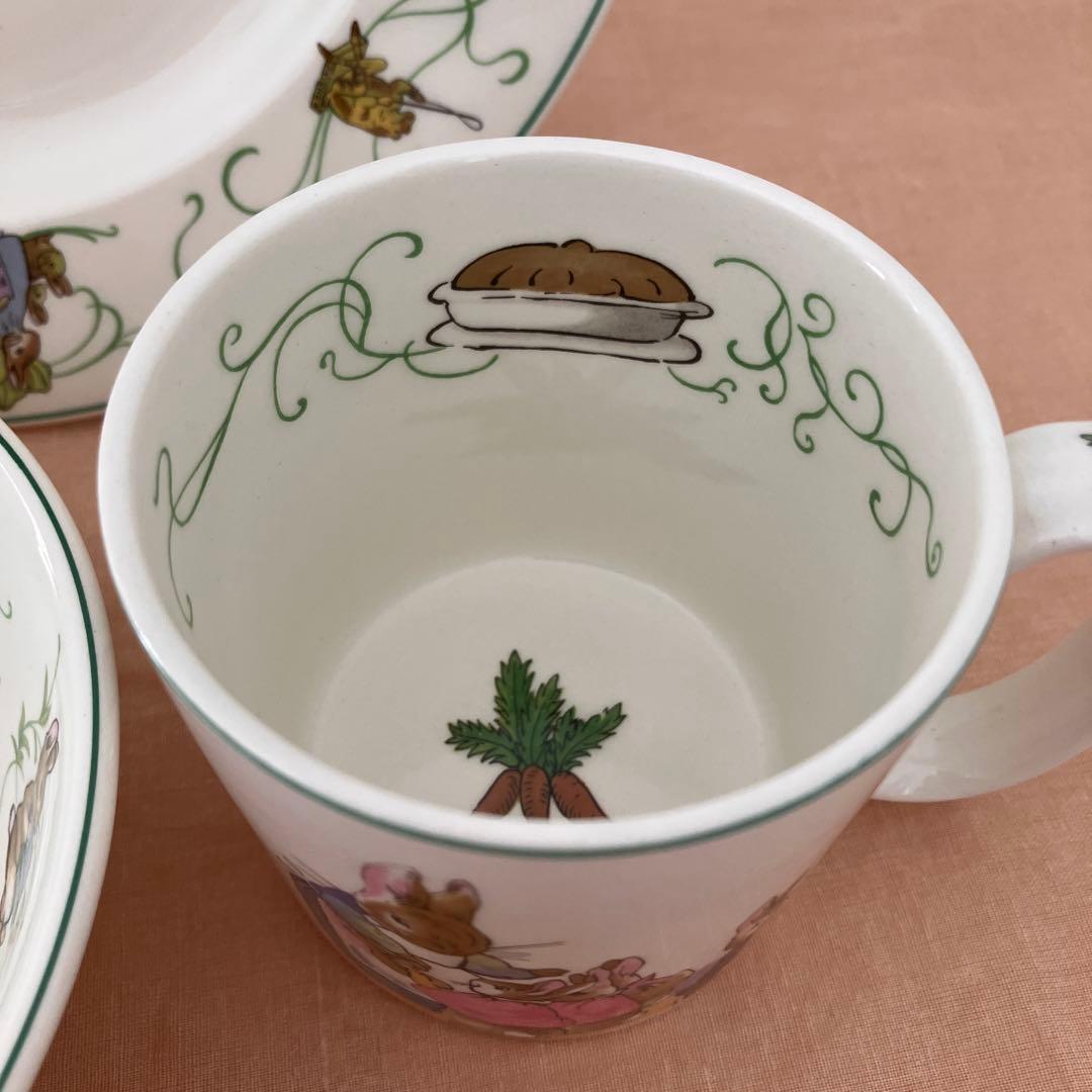 ウエッジウッド ピーターラビット　グリーンライン　マグカップ　プレート