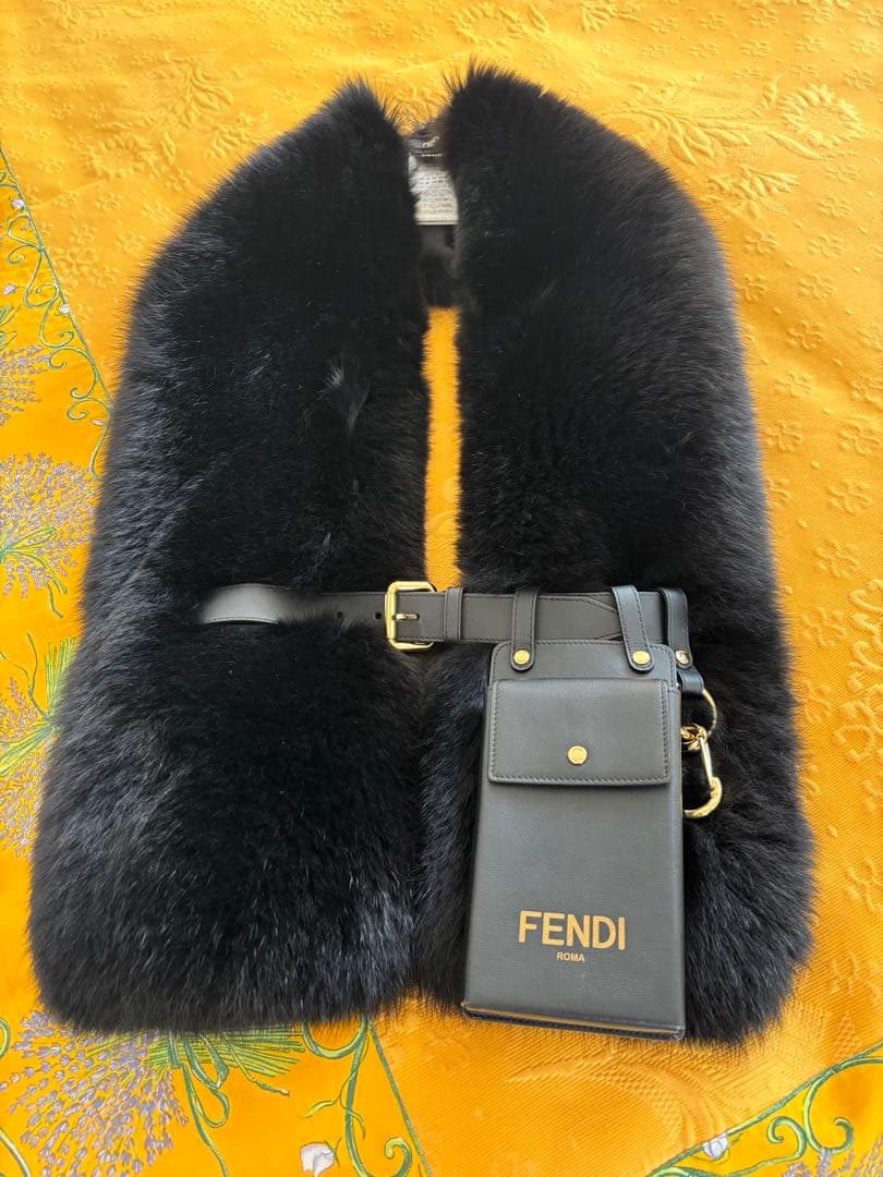 フェンディ フォックスファー ストール マフラー ポーチ付き 銀座松屋での購入