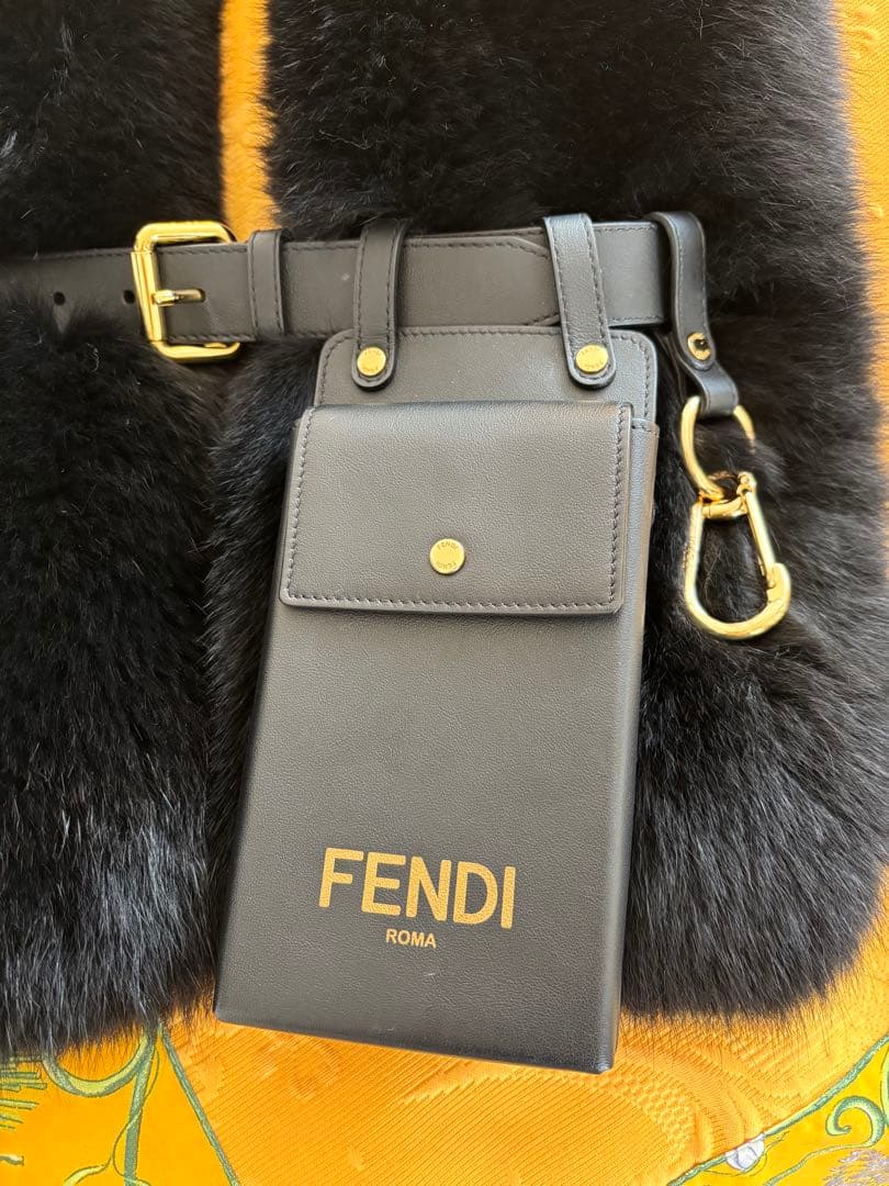 フェンディ フォックスファー ストール マフラー ポーチ付き 銀座松屋での購入