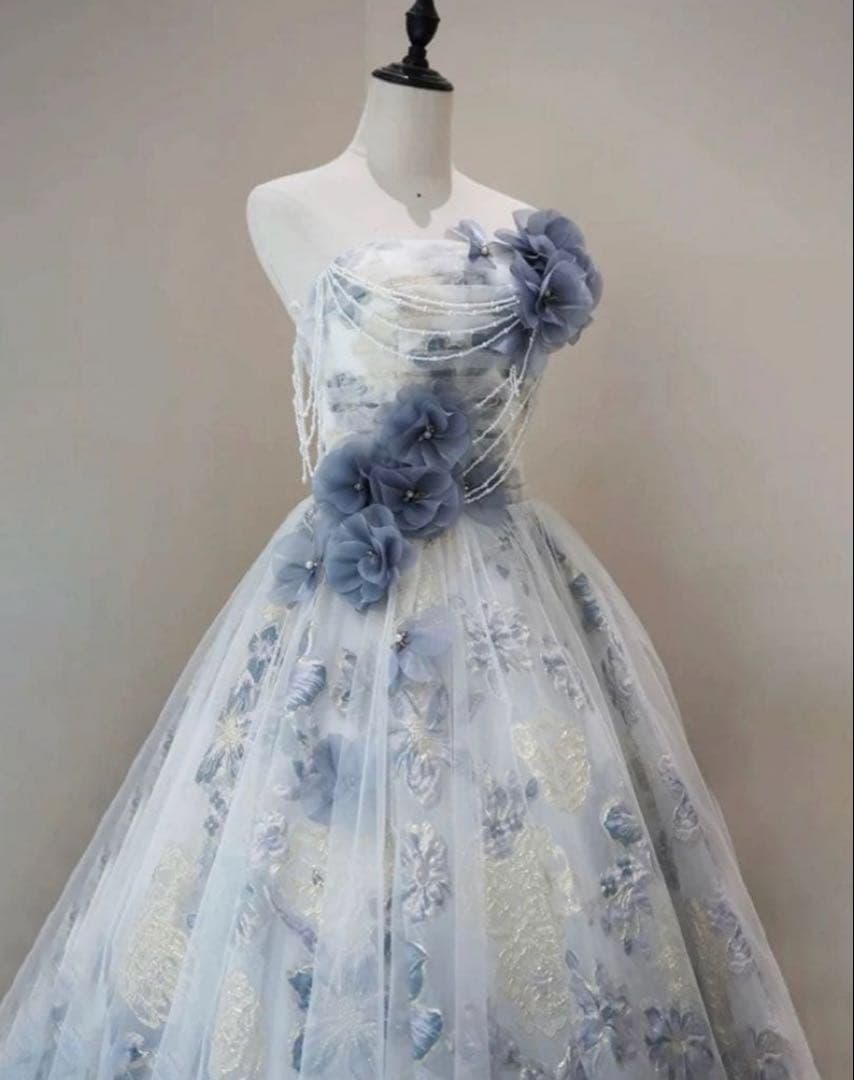 カラードレス ウェディングドレス　結婚式　前撮り　二次会