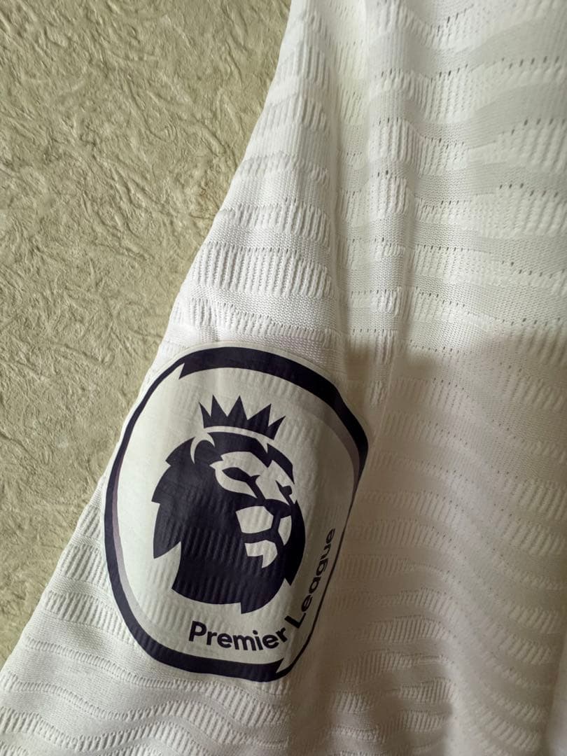 21/22 season トッテナム  Kit ホイビュア