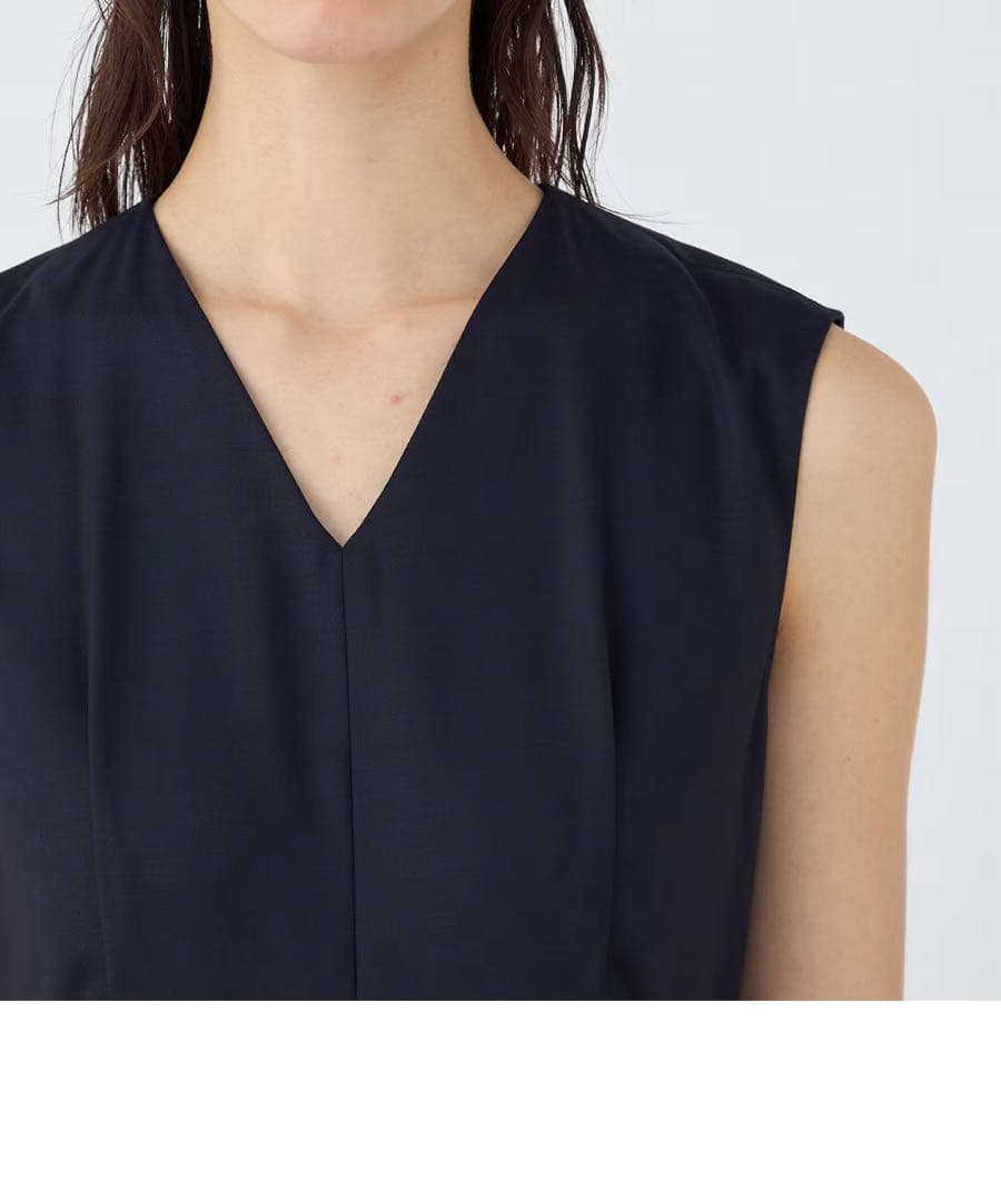 新品未使用_シャイニーシャーク タックオールインワン 36(ウール＆シルク)