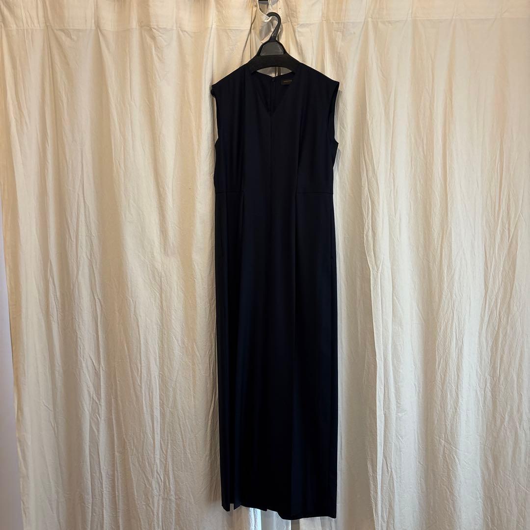 新品未使用_シャイニーシャーク タックオールインワン 36(ウール＆シルク)