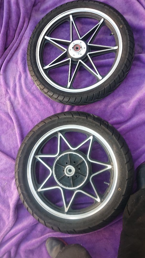 スズキ GS400 JYS製 セブンスターキャスト タイヤ付き ザリ