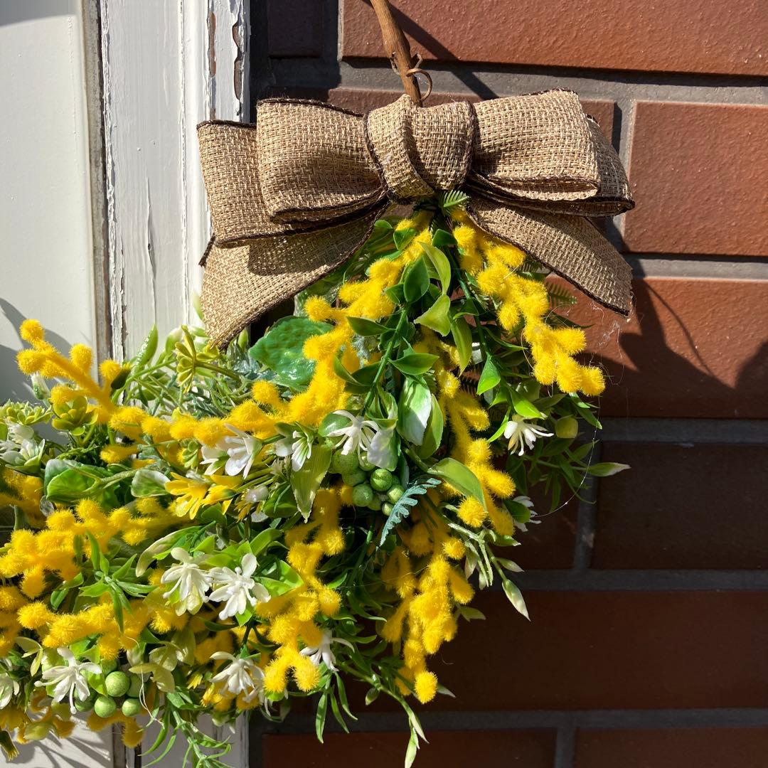 みぃです。もふもふミモザと麻リボンのリース・シフォンリボンのリース 2点