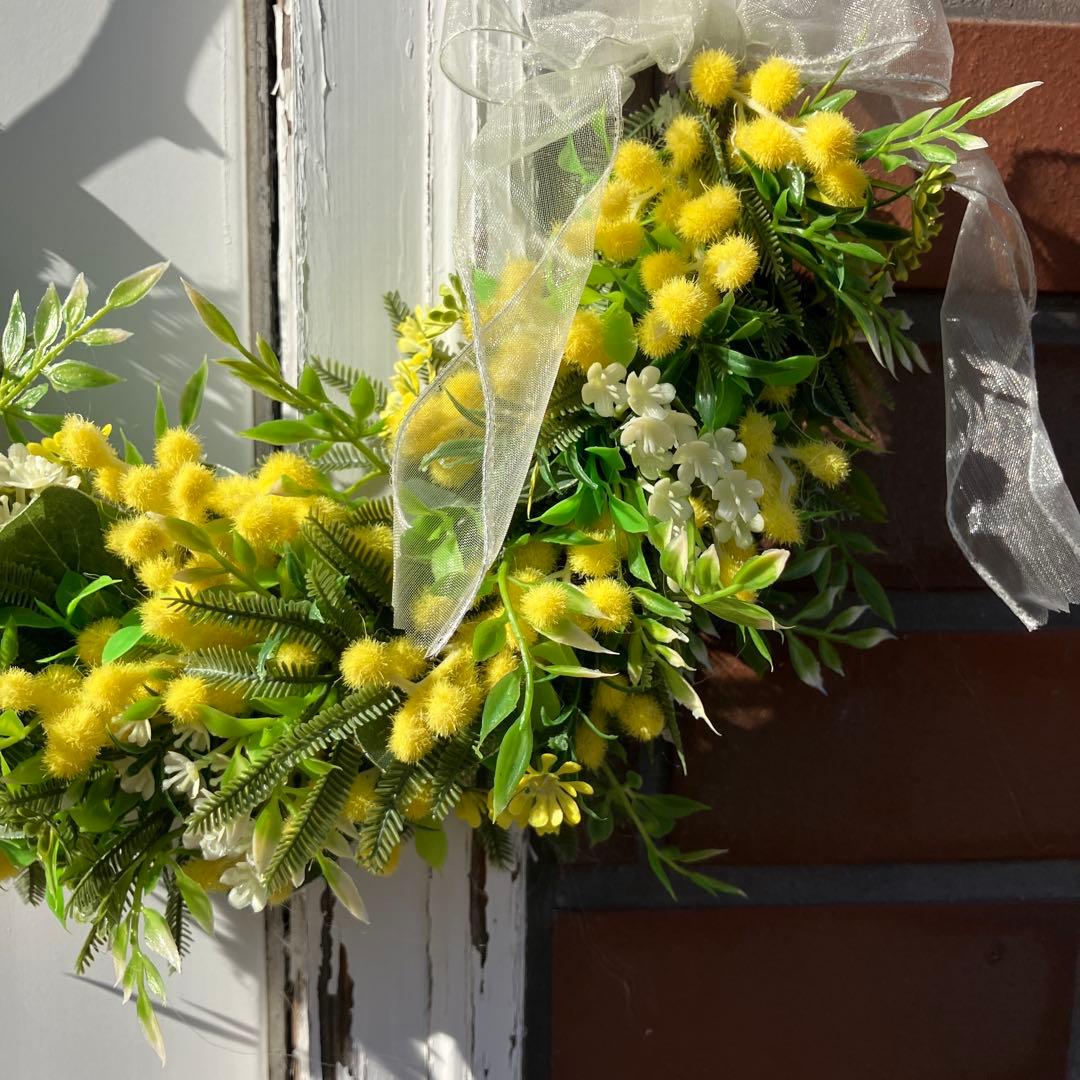 みぃです。もふもふミモザと麻リボンのリース・シフォンリボンのリース 2点