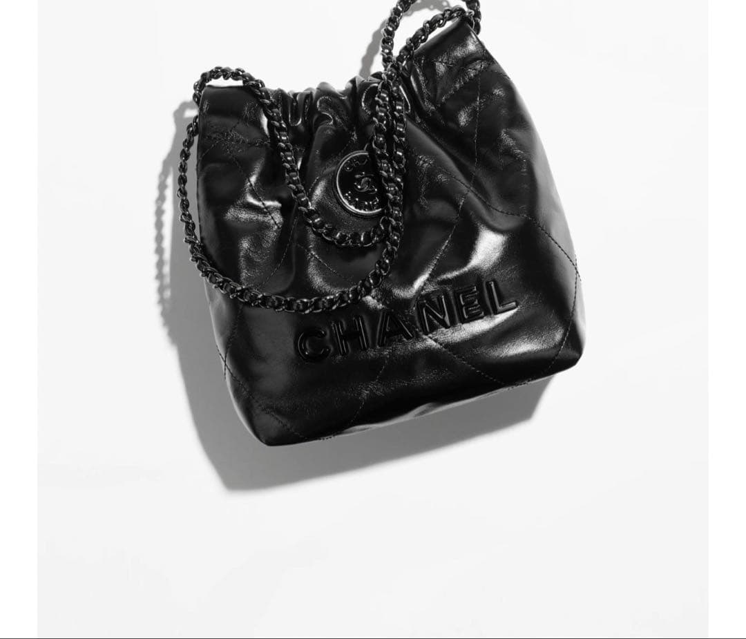 CHANEL 22 ミニ　オーソブラック
