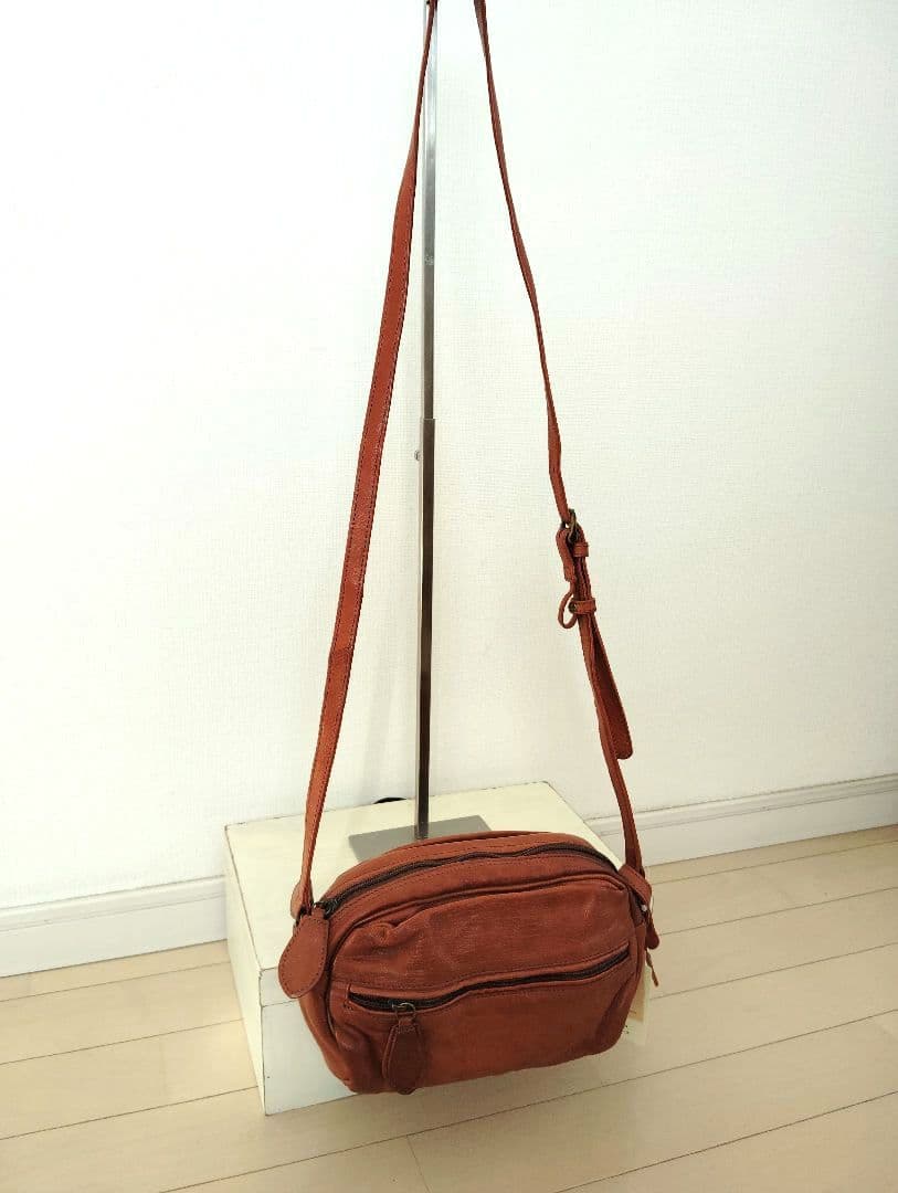 【新品】Dakota ダコタ やぎ革 ショルダーバッグ 斜めがけ ミニマム