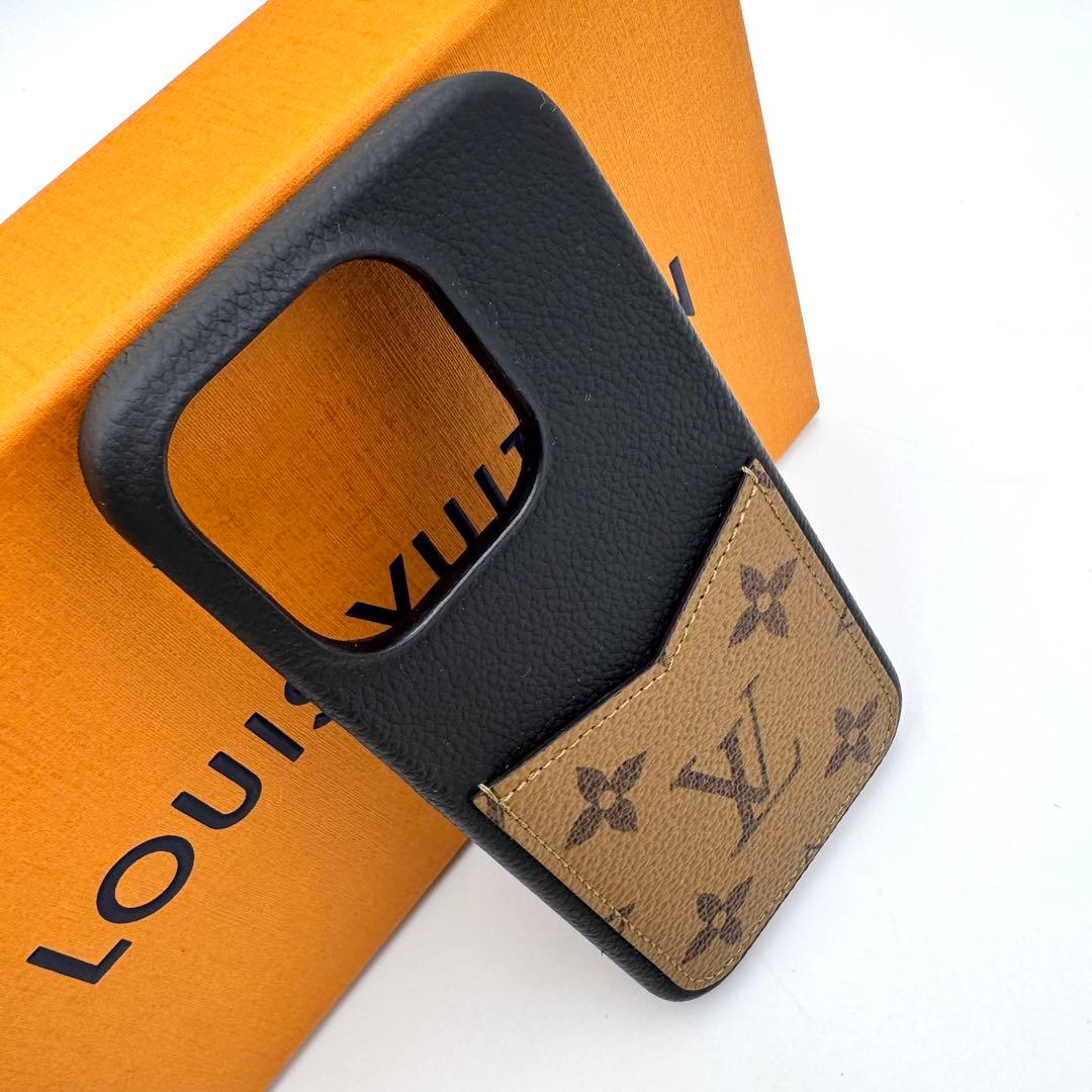 未使用品✨　ルイヴィトン　モノグラム　リバース　iPhone15pro バンパー