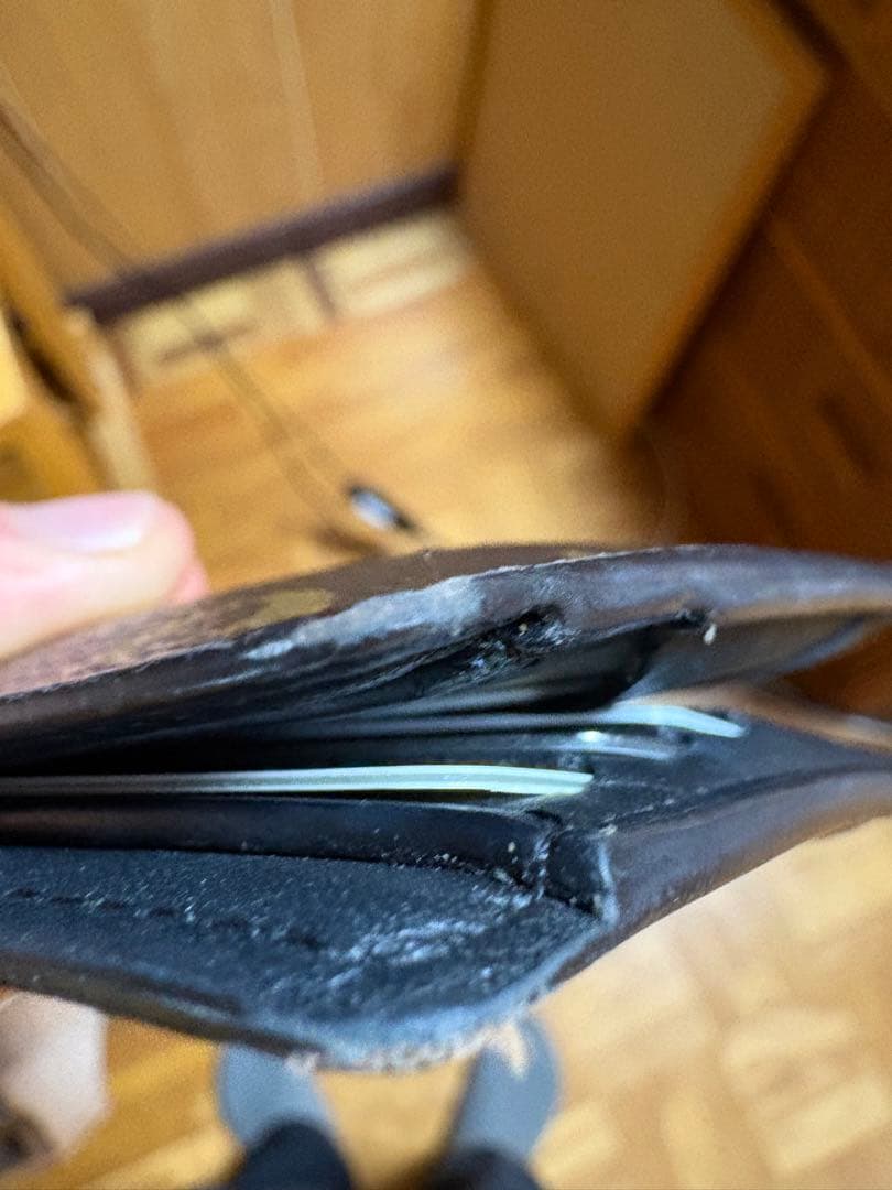 LouisVuitton Virgil abloh ヒンジ　折り財布