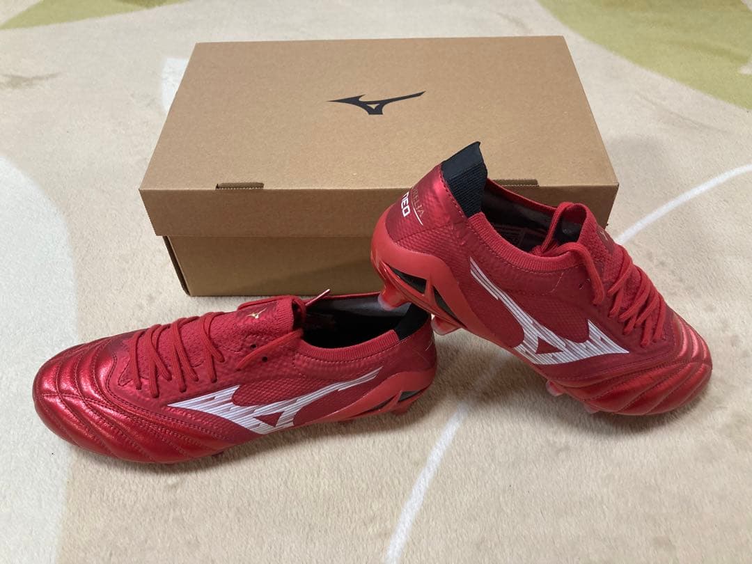 日本未発売！モレリア ネオ4 βエリート24.5cm ルビーレッド 40周年