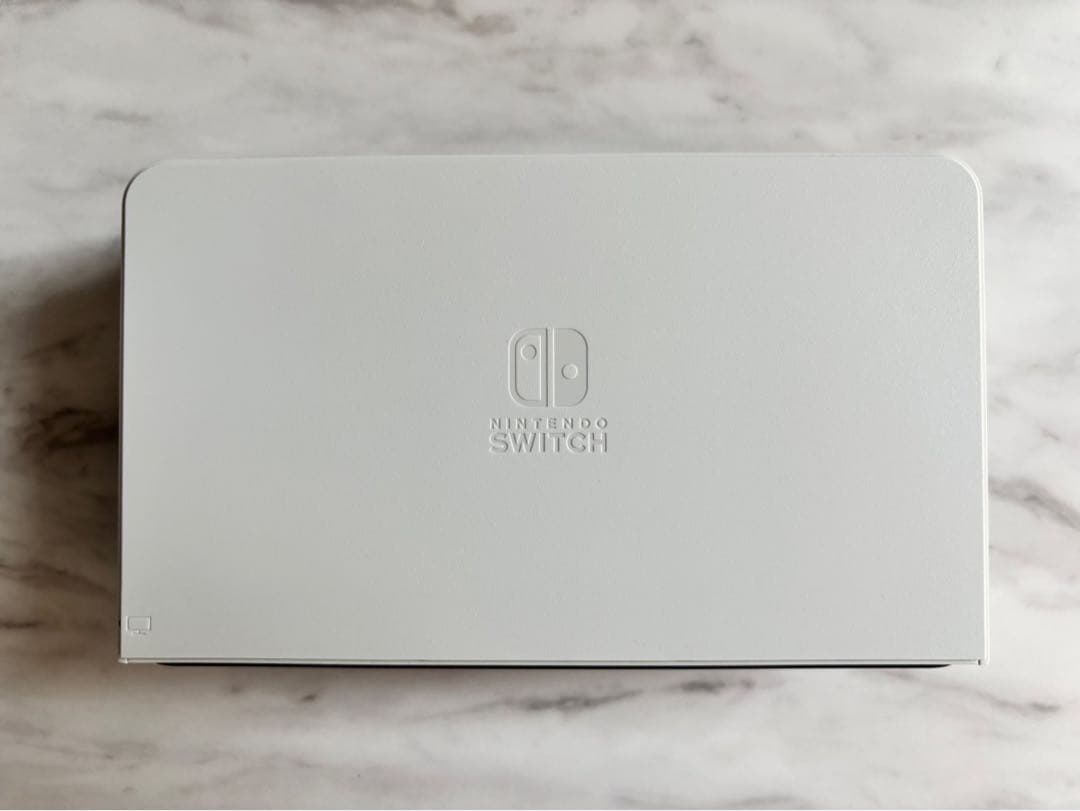 美品 任天堂 switch 有機EL ホワイト