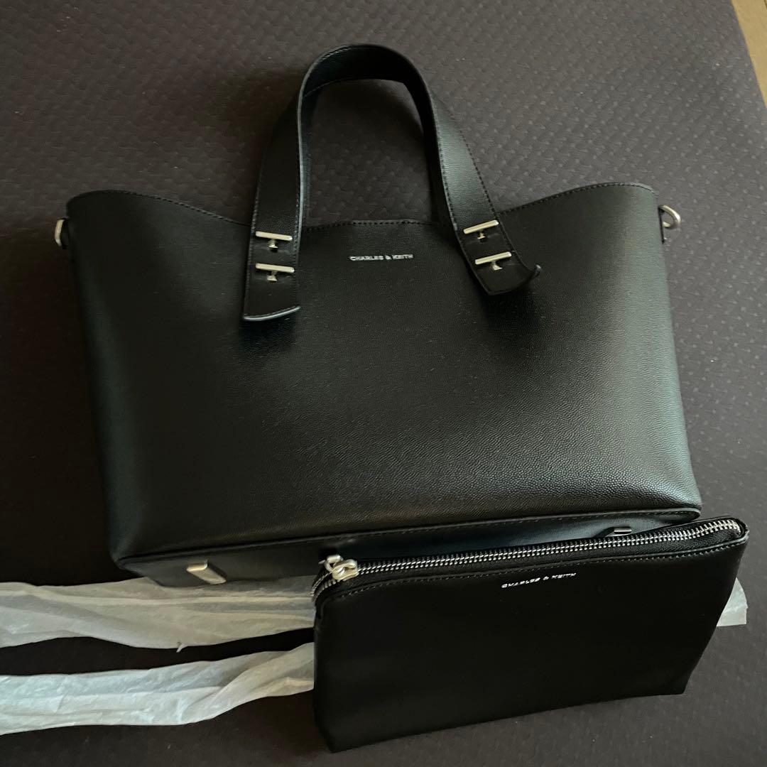 CHARLES & KEITH ダブルハンドル スラウチーバッグ（A4対応）