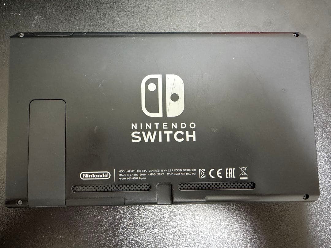 Nintendo Switch 本体 青と赤のJoy-Con