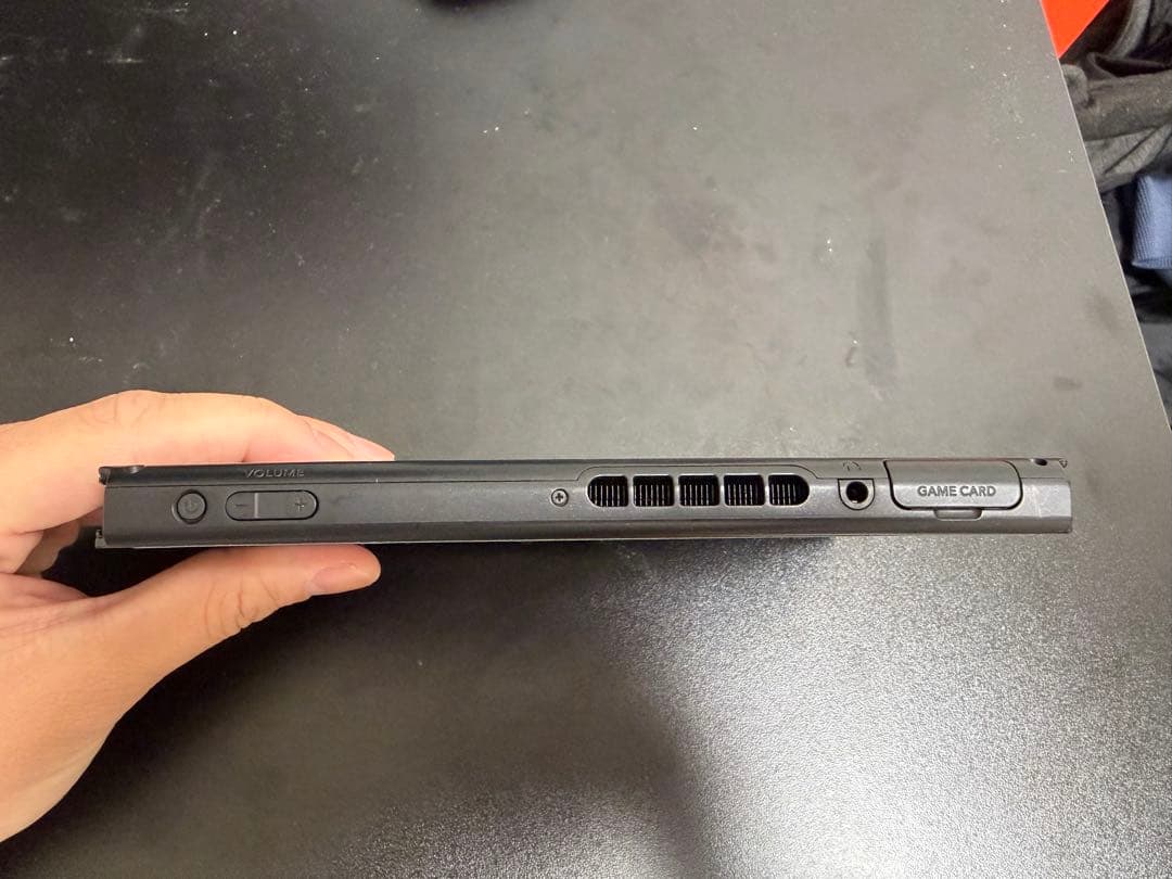 Nintendo Switch 本体 青と赤のJoy-Con