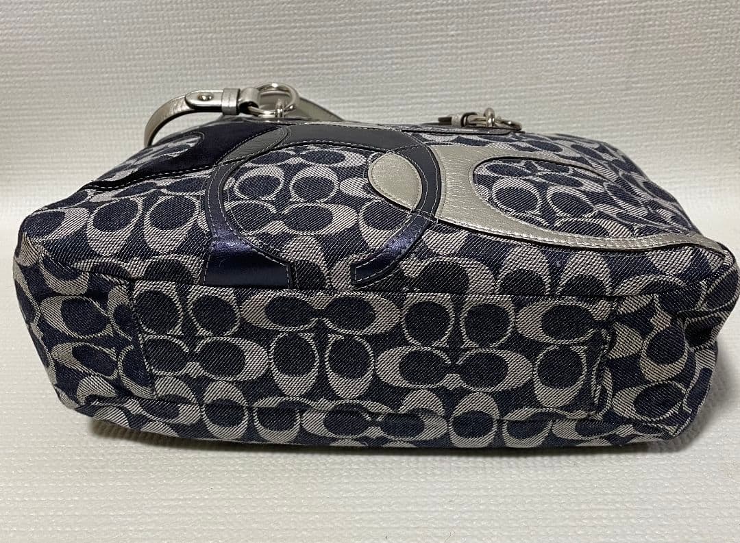 COACH 幾何学模様 ショルダーバッグ C1169-F17182